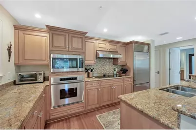 325 3rd St S #6, Naples, FL 34102 - Photo 11