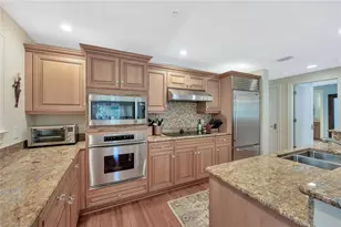 325 3rd St S, Naples, FL 34102 - Photo 11