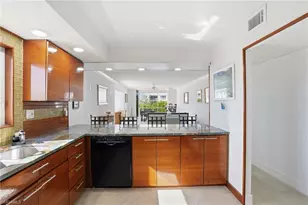 200 Periwinkle Way, Sanibel, FL 33957 - Photo 17