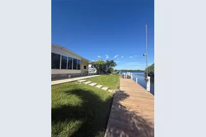 350 Shoreland Dr, Fort Myers, FL 33905 - Photo 3