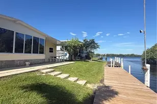 350 Shoreland Dr, Fort Myers, FL 33905 - Photo 3