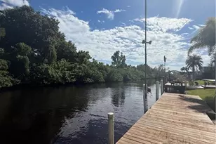 350 Shoreland Dr, Fort Myers, FL 33905 - Photo 9