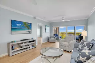 13105 Vanderbilt Dr, Naples, FL 34110 - Photo 29