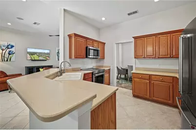 20117 Seadale Ct, Estero, FL 33928 - Photo 7