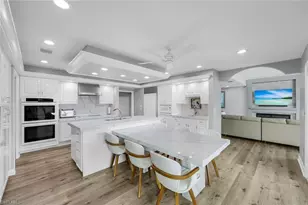 368 Germain Ave, Naples, FL 34108 - Photo 13