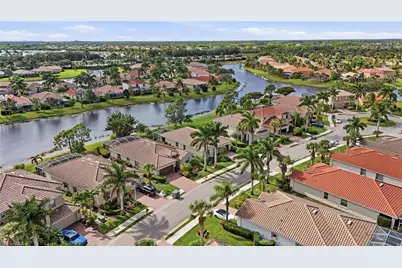 14654 Fern Lake Ct, Naples, FL 34114 - Photo 5