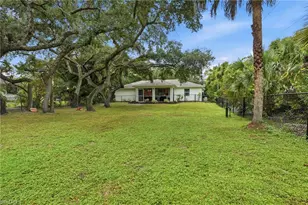 1094 13th St SW, Naples, FL 34117 - Photo 29