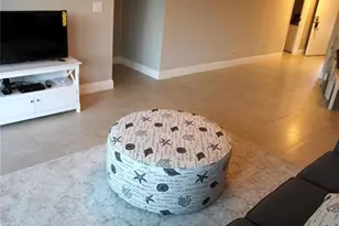 1085 Forest Lakes Dr, Naples, FL 34105 - Photo 5