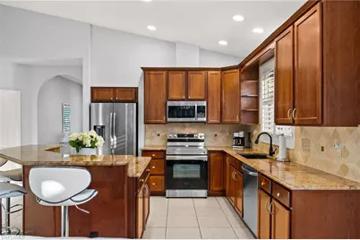 743 98th Ave N, Naples, FL 34108 - Photo 7