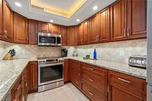 17 Bluebill Ave, Naples, FL 34108 - Photo 19