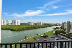 17 Bluebill Ave, Naples, FL 34108 - Photo 35