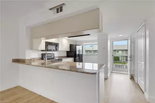 146 Cypress Way E, Naples, FL 34110 - Photo 3