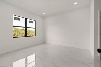 746 Colyer St E, Lehigh Acres, FL 33974 - Photo 7