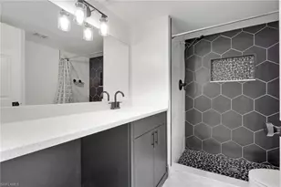 146 Cypress Way E, Naples, FL 34110 - Photo 17