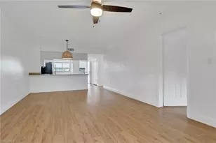 146 Cypress Way E, Naples, FL 34110 - Photo 11