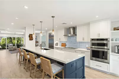 1060 6th St S #1060, Naples, FL 34102 - Photo 7