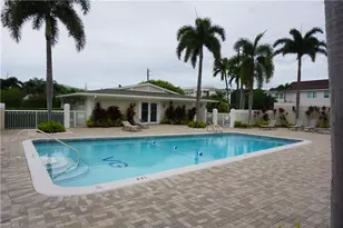 663 S 12th Ave, Naples, FL 34102 - Photo 3