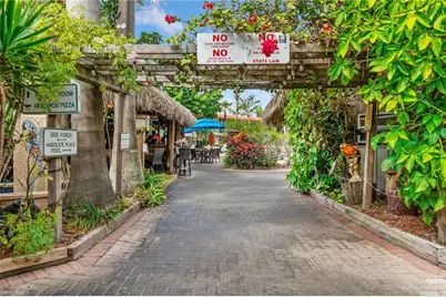 2555 9th St N #204, Naples, FL 34103 - Photo 7