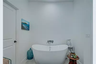 380 24th Ave NW, Naples, FL 34120 - Photo 15