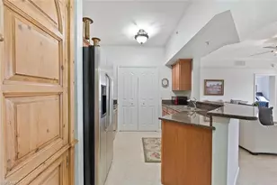 12990 Positano Cir, Naples, FL 34105 - Photo 7