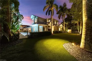 550 4th Ave N, Naples, FL 34102 - Photo 3