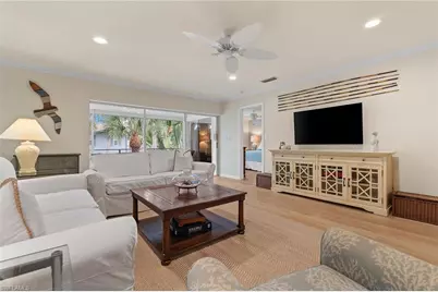 1145 4th St S #5, Naples, FL 34102 - Photo 3