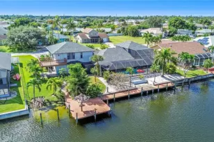 313 SE 6th St, Cape Coral, FL 33990 - Photo 5