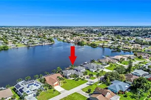 313 SE 6th St, Cape Coral, FL 33990 - Photo 11