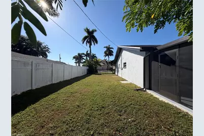 959 N Town and River Dr, Fort Myers, FL 33919 - Photo 27