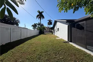 959 N Town and River Dr, Fort Myers, FL 33919 - Photo 27