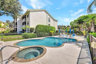 541 Club Side Dr, Naples, FL 34110 - Photo 29