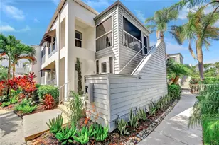 541 Club Side Dr, Naples, FL 34110 - Photo 5