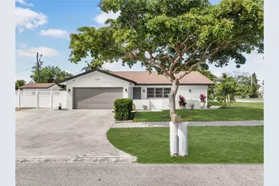 320 Marco Lake Dr, Marco Island, FL 34145 - Photo 31