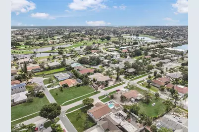 320 Marco Lake Dr, Marco Island, FL 34145 - Photo 25
