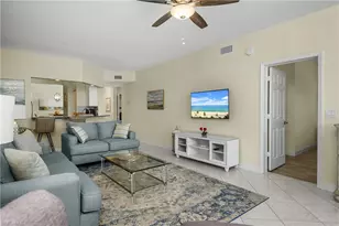 864 Tanbark Dr, Naples, FL 34108 - Photo 9