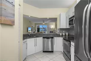 864 Tanbark Dr, Naples, FL 34108 - Photo 13