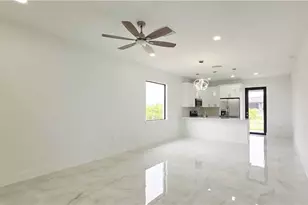 2814 68th St W, Lehigh Acres, FL 33971 - Photo 11