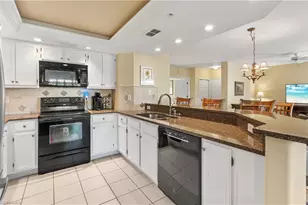 13209 Sherburne Cir, Bonita Springs, FL 34135 - Photo 7