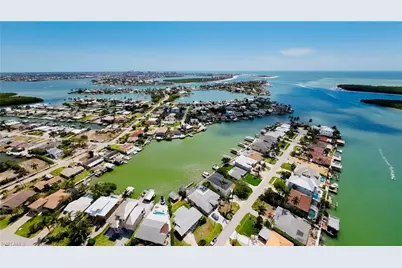 140 Pago Pago Dr W, Naples, FL 34113 - Photo 39