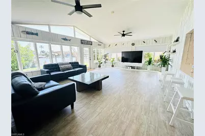 140 Pago Pago Dr W, Naples, FL 34113 - Photo 9