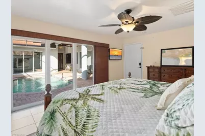 1309 Briarwood Ct, Naples, FL 34104 - Photo 13