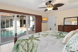 1309 Briarwood Ct, Naples, FL 34104 - Photo 13