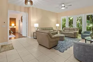 1309 Briarwood Ct, Naples, FL 34104 - Photo 17