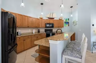 1309 Briarwood Ct, Naples, FL 34104 - Photo 25