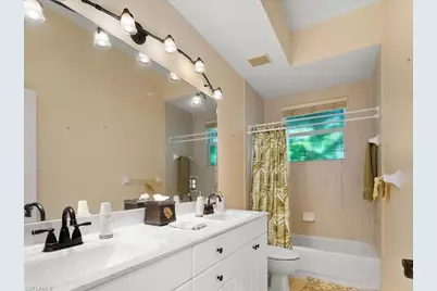 1309 Briarwood Ct, Naples, FL 34104 - Photo 33