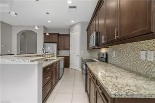 1558 Serrano Cir, Naples, FL 34105 - Photo 9