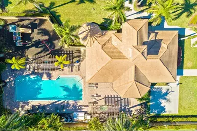 1558 Serrano Cir, Naples, FL 34105 - Photo 31