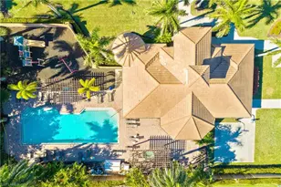 1558 Serrano Cir, Naples, FL 34105 - Photo 31