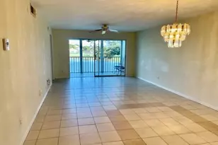 9580 Victoria Ln Ln, Naples, FL 34109 - Photo 7