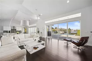 299 Mermaids Bight, Naples, FL 34103 - Photo 5